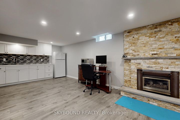 Photo 39 at 2088 Madden Boulevard, RO River Oaks, Oakville