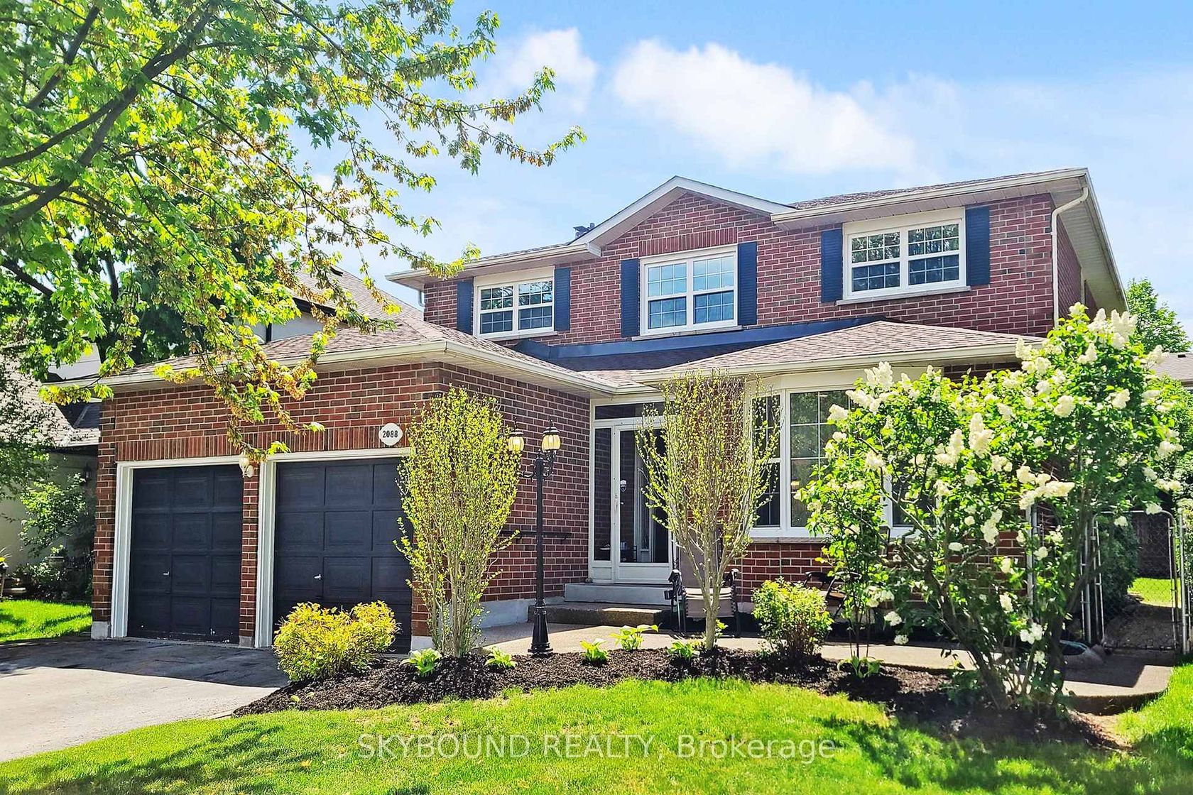 2088 Madden Boulevard, RO River Oaks, Oakville 