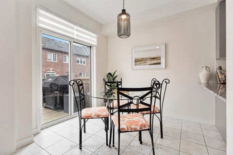 Photo 12 at 81 Dundonald Trail, Glenway Estates, Newmarket