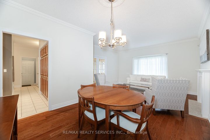 Photo 10 at 3 Tuscany Lane, Wellington, Brampton