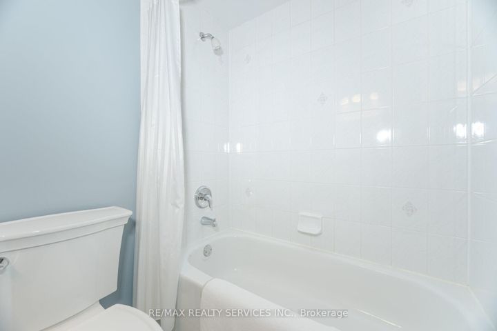 Photo 33 at 3 Tuscany Lane, Wellington, Brampton