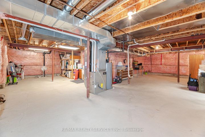 Photo 37 at 3 Tuscany Lane, Wellington, Brampton