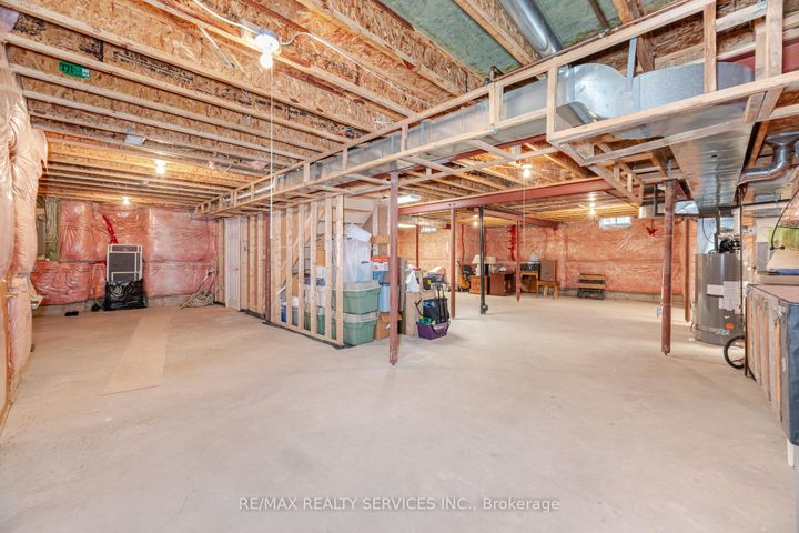 Photo 38 at 3 Tuscany Lane, Wellington, Brampton