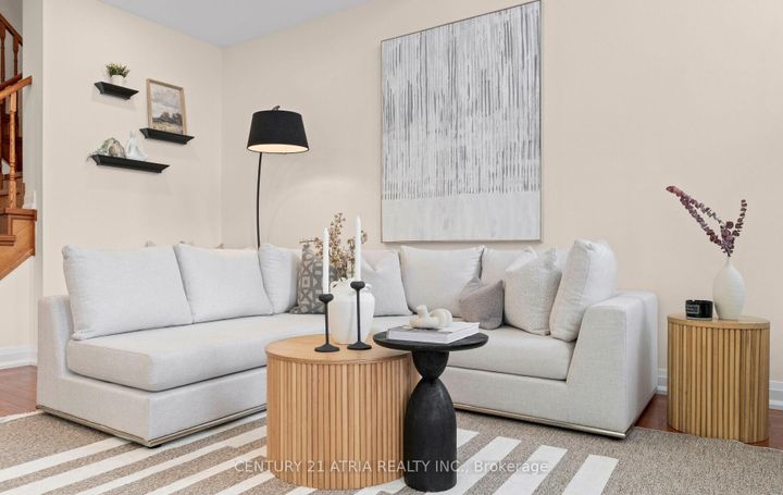 Photo 10 at 3 Oxfordshire Street, Berczy, Markham