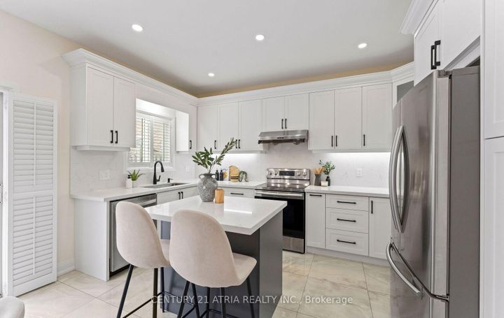 Photo 14 at 3 Oxfordshire Street, Berczy, Markham