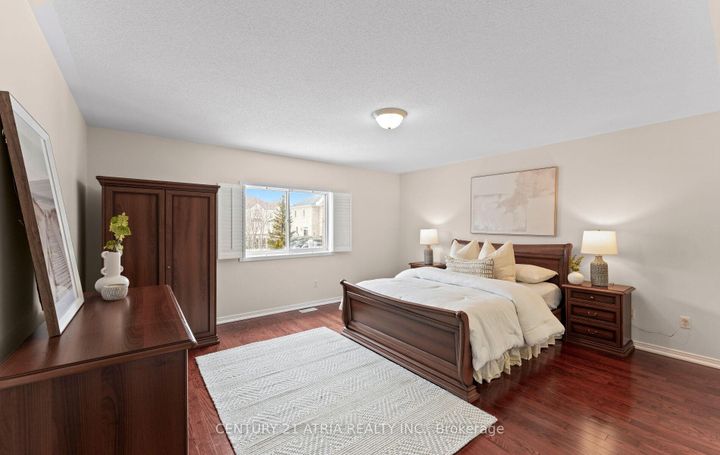 Photo 22 at 3 Oxfordshire Street, Berczy, Markham