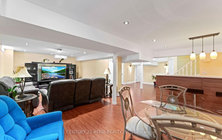 Photo 35 at 3 Oxfordshire Street, Berczy, Markham