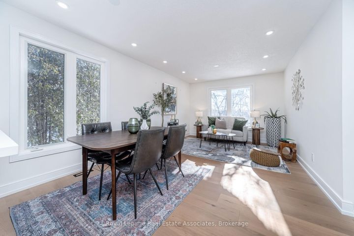 Photo 10 at 471 Valhalla Court, WO West, Oakville