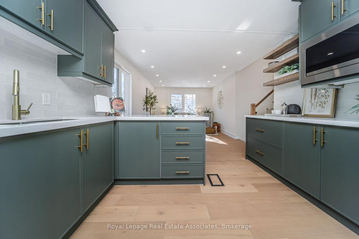 Photo 14 at 471 Valhalla Court, WO West, Oakville