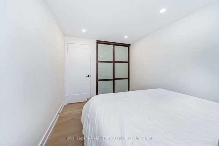 Photo 24 at 471 Valhalla Court, WO West, Oakville