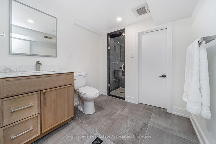 Photo 30 at 471 Valhalla Court, WO West, Oakville