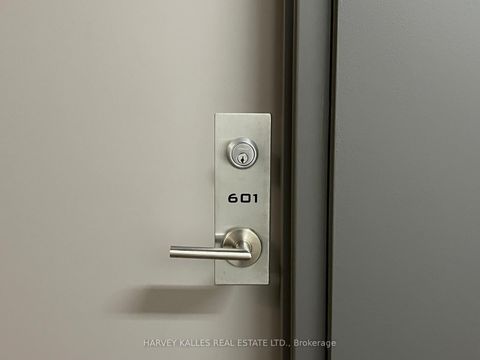 Photo 7 at 601 - 60 Bathurst Street, Niagara, Toronto