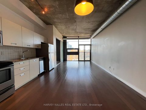 Photo 10 at 601 - 60 Bathurst Street, Niagara, Toronto