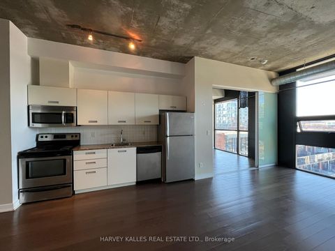 Photo 12 at 601 - 60 Bathurst Street, Niagara, Toronto