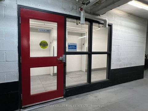 Photo 32 at 601 - 60 Bathurst Street, Niagara, Toronto