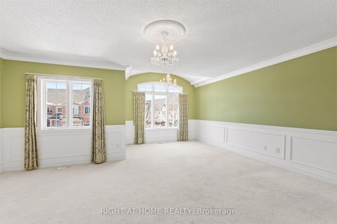 Photo 13 at 59 Kingsbridge Circle, Beverley Glen, Vaughan