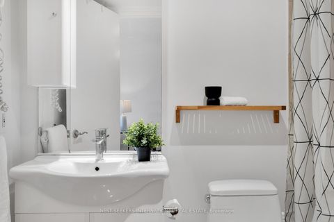 Photo 16 at 1011 - 16 Harrison Garden Boulevard, Willowdale East, Toronto