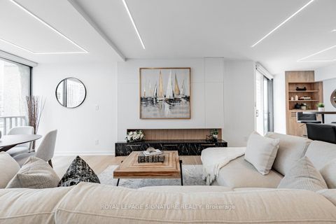 Photo 0 at 1035 - 33 Harbour Square, Waterfront Communities C1, Toronto