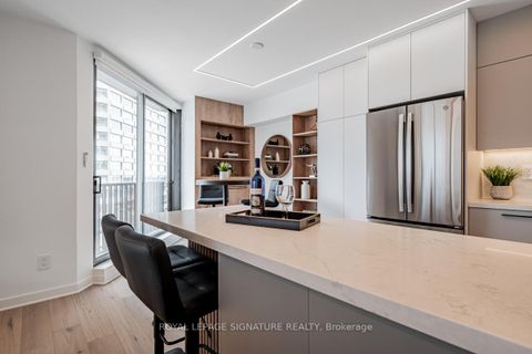 Photo 8 at 1035 - 33 Harbour Square, Waterfront Communities C1, Toronto