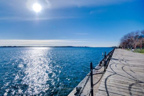 Photo 37 at 1035 - 33 Harbour Square, Waterfront Communities C1, Toronto