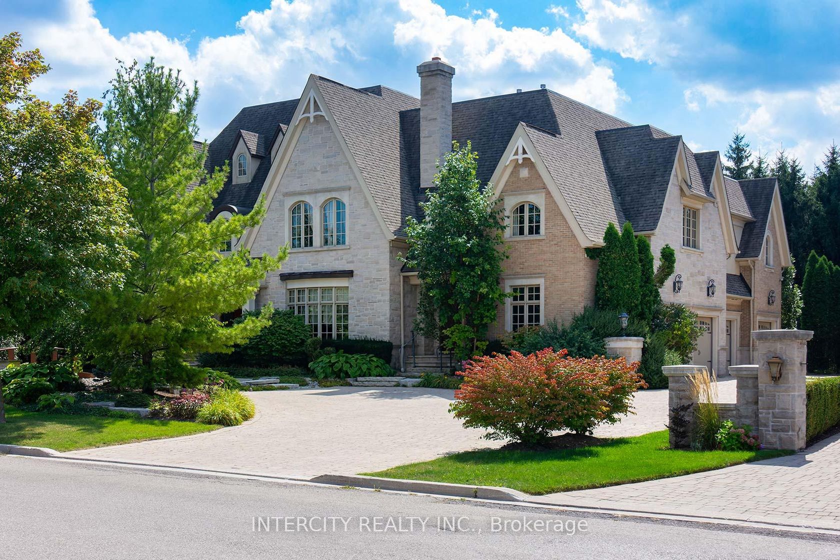 139 Orr Avenue, East Woodbridge, Vaughan by Loree Meneguzzi Real Estate 139 Orr Avenue, East Woodbridge, Vaughan