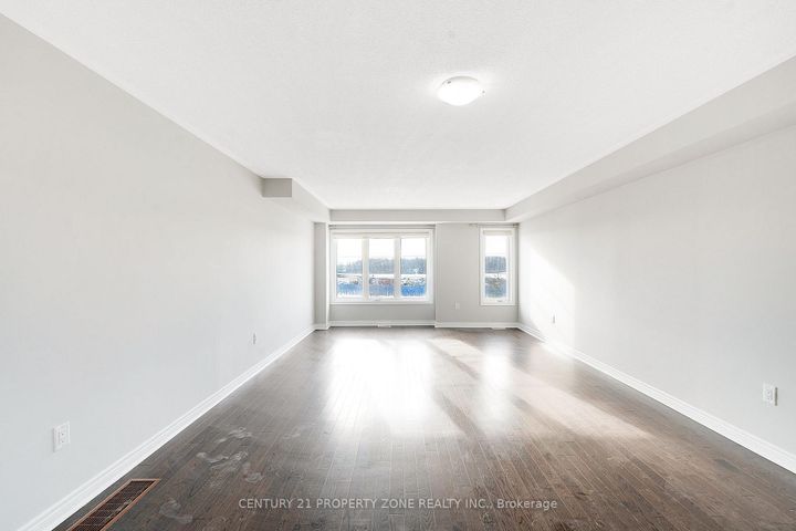 Photo 13 at 4 - 29 Pennycross Crescent, Northwest Brampton, Brampton