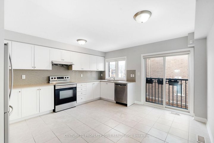 Photo 16 at 4 - 29 Pennycross Crescent, Northwest Brampton, Brampton