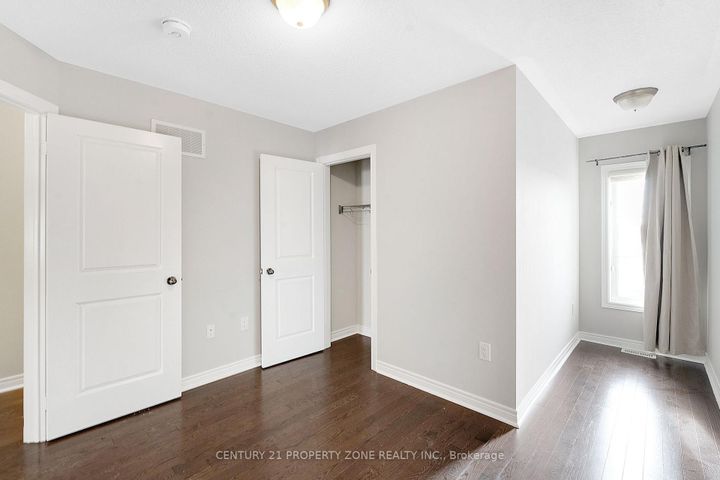 Photo 18 at 4 - 29 Pennycross Crescent, Northwest Brampton, Brampton