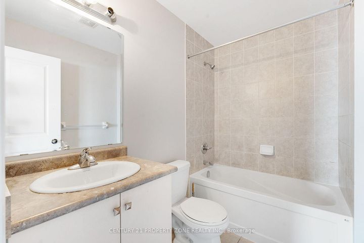 Photo 20 at 4 - 29 Pennycross Crescent, Northwest Brampton, Brampton