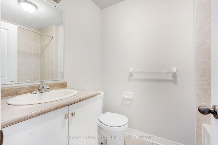 Photo 23 at 4 - 29 Pennycross Crescent, Northwest Brampton, Brampton