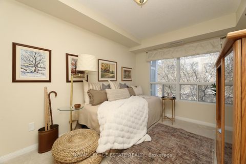 Photo 15 at 407 - 900 Bogart Mill Trail, College Manor, Newmarket