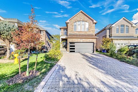 Photo 1 at 57 Calera Crescent, Sonoma Heights, Vaughan