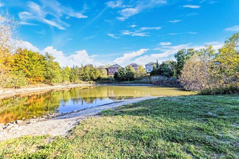 Photo 8 at 57 Calera Crescent, Sonoma Heights, Vaughan