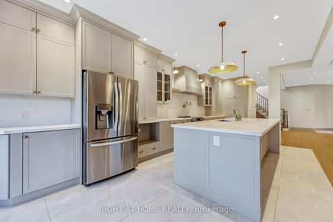 Photo 19 at 57 Calera Crescent, Sonoma Heights, Vaughan