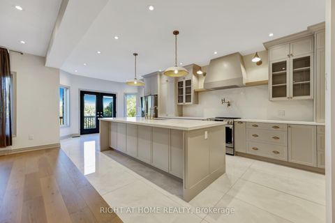 Photo 20 at 57 Calera Crescent, Sonoma Heights, Vaughan