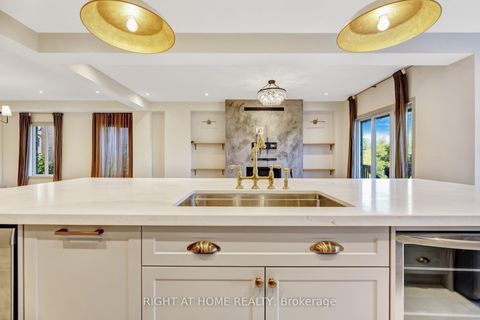 Photo 22 at 57 Calera Crescent, Sonoma Heights, Vaughan