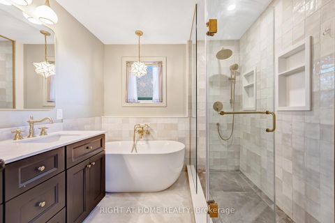 Photo 26 at 57 Calera Crescent, Sonoma Heights, Vaughan