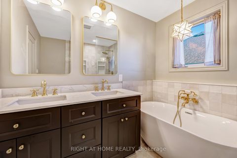 Photo 27 at 57 Calera Crescent, Sonoma Heights, Vaughan