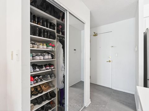 Photo 3 at 409 - 39 Oneida Crescent, Langstaff, Richmond Hill