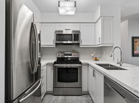 Photo 7 at 409 - 39 Oneida Crescent, Langstaff, Richmond Hill