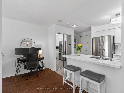 Photo 9 at 409 - 39 Oneida Crescent, Langstaff, Richmond Hill