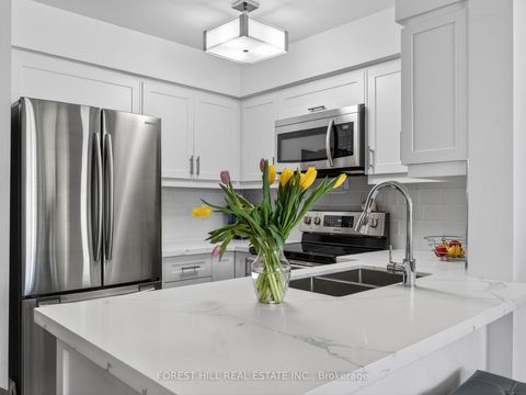 Photo 10 at 409 - 39 Oneida Crescent, Langstaff, Richmond Hill