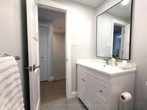 Photo 23 at 30 - 629 Rathburn Road, West Deane, Toronto