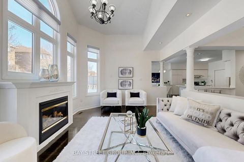 Photo 10 at 103 Colesbrook Road, Westbrook, Richmond Hill