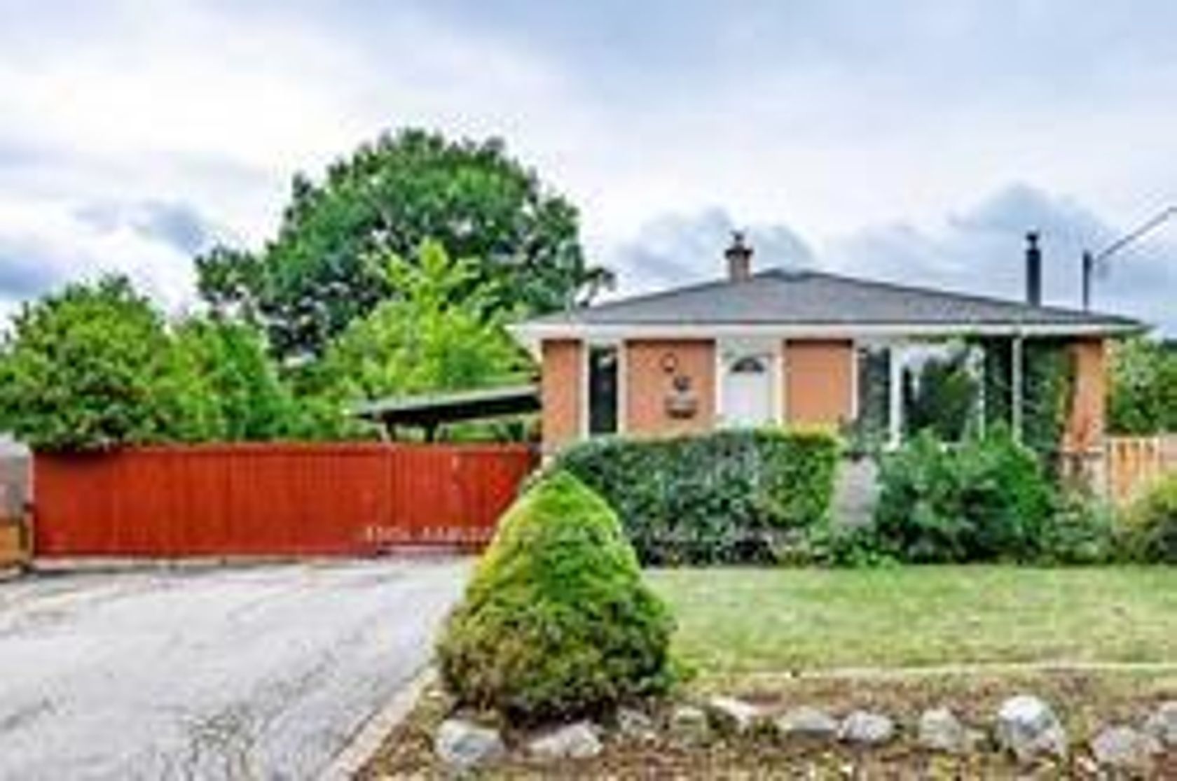 224 Hampton Heath Road, Appleby, Burlington by Loree Meneguzzi Real Estate 224 Hampton Heath Road, Appleby, Burlington