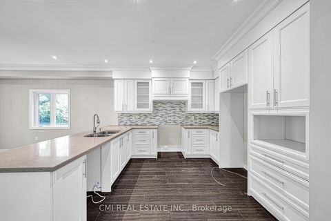 Photo 15 at 21 Scotia Road, Sutton & Jackson's Point, Georgina