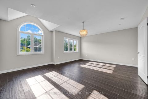 Photo 22 at 21 Scotia Road, Sutton & Jackson's Point, Georgina