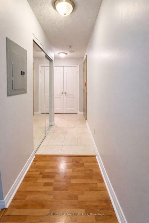 Photo 3 at 1409 - 70 Town Centre Court, Bendale, Toronto