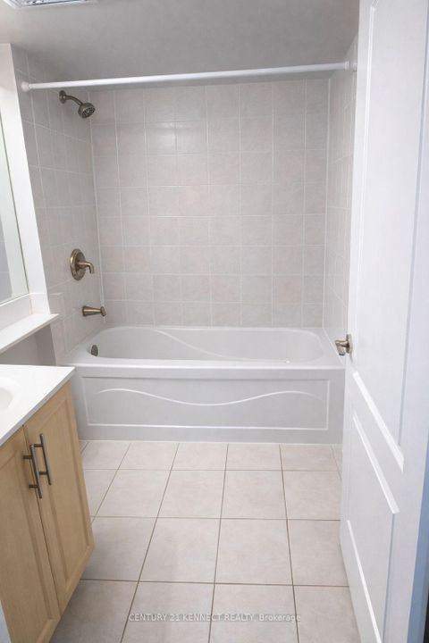 Photo 10 at 1409 - 70 Town Centre Court, Bendale, Toronto