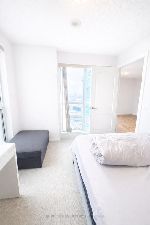 Photo 12 at 1409 - 70 Town Centre Court, Bendale, Toronto